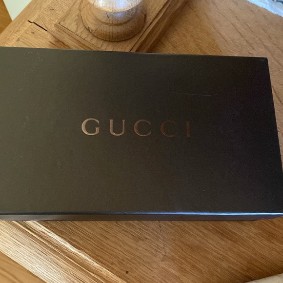 Gucci wallet with original box - Picture 4 of 17